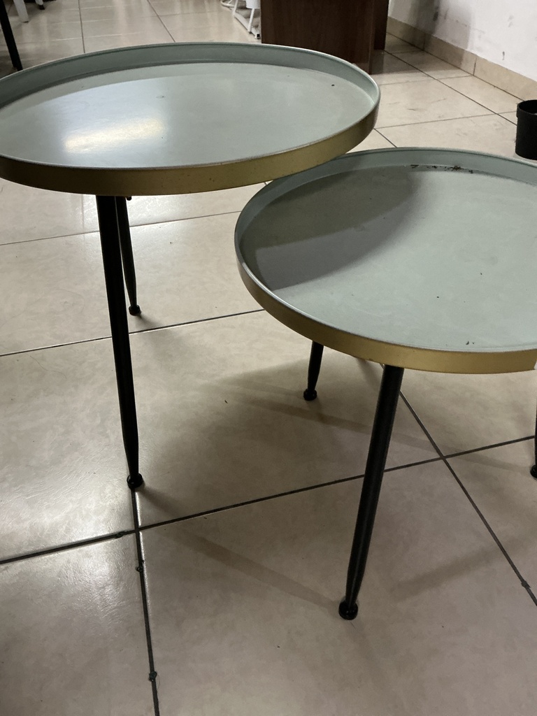 MESA 2PZAS COLOR DORADO  2401900
