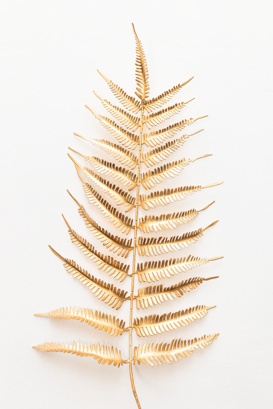 HOJA DE HELECHO DORADA