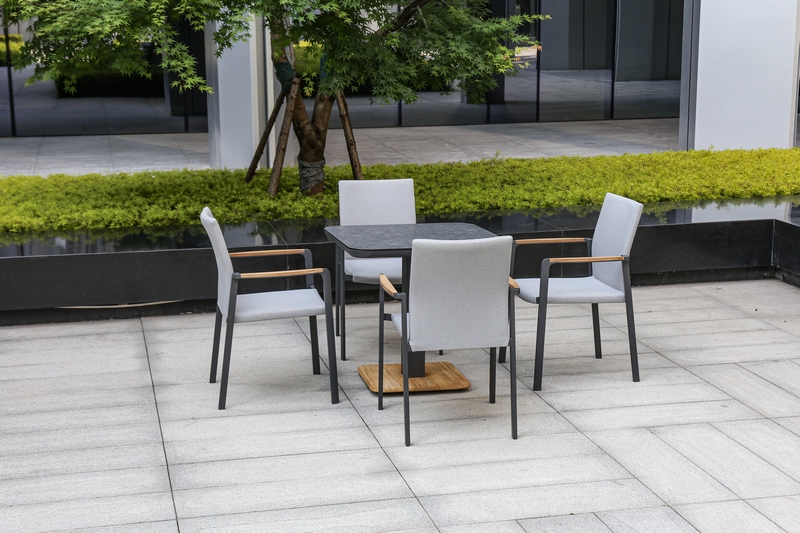 JUEGO DE COMEDOR D/ METAL PARA EXTERIOR