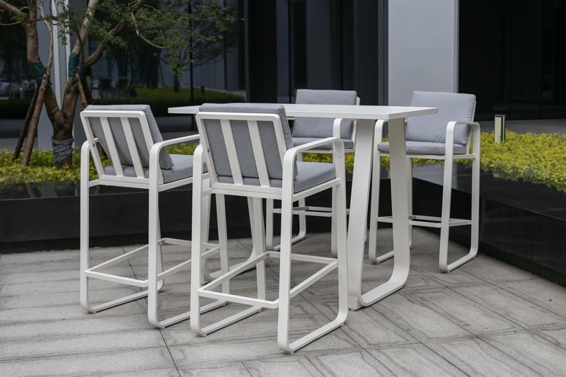 JUEGO DE COMEDOR D/ METAL PARA EXTERIOR