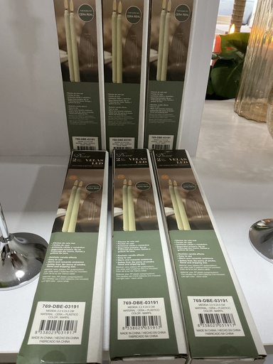 [IV-1504] SET DE 2 VELAS COLOR CREMA 