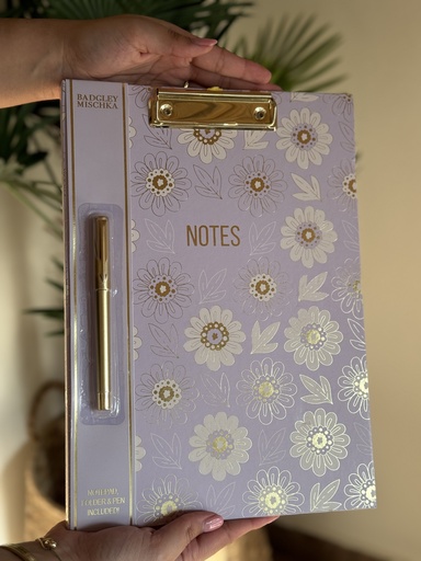 [HYGRL0043] PORTAFOLIO LILA CON MARCADOR