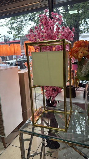 [IV-2288] Lámpara dorada mesa 