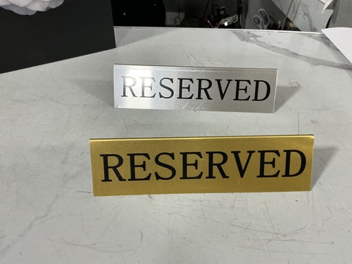 [IV-2382] LETRERO RESERVADO DORADO-PLATEADO